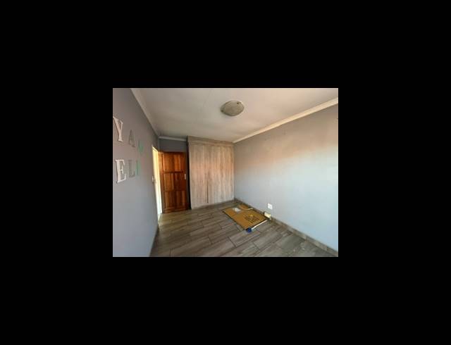 2 BEDROOM TOWNHOUSE FOR SALE IN MAYBERRY PARK